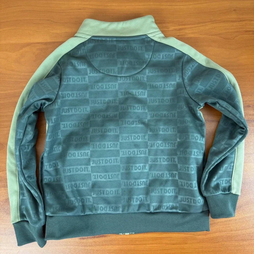Nike Kids Sportswear Textured Club Tricot tracksuit jacket Green Logo Size 4T‎
